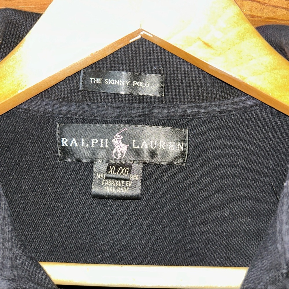 Ralph Lauren womens Polo in Black with Pink Emblem worn on the run way - Picture 7 of 7